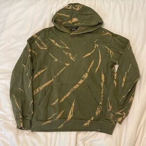 TALENTLESS spiral wash hoodie